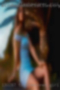 tieshawinner girl holding